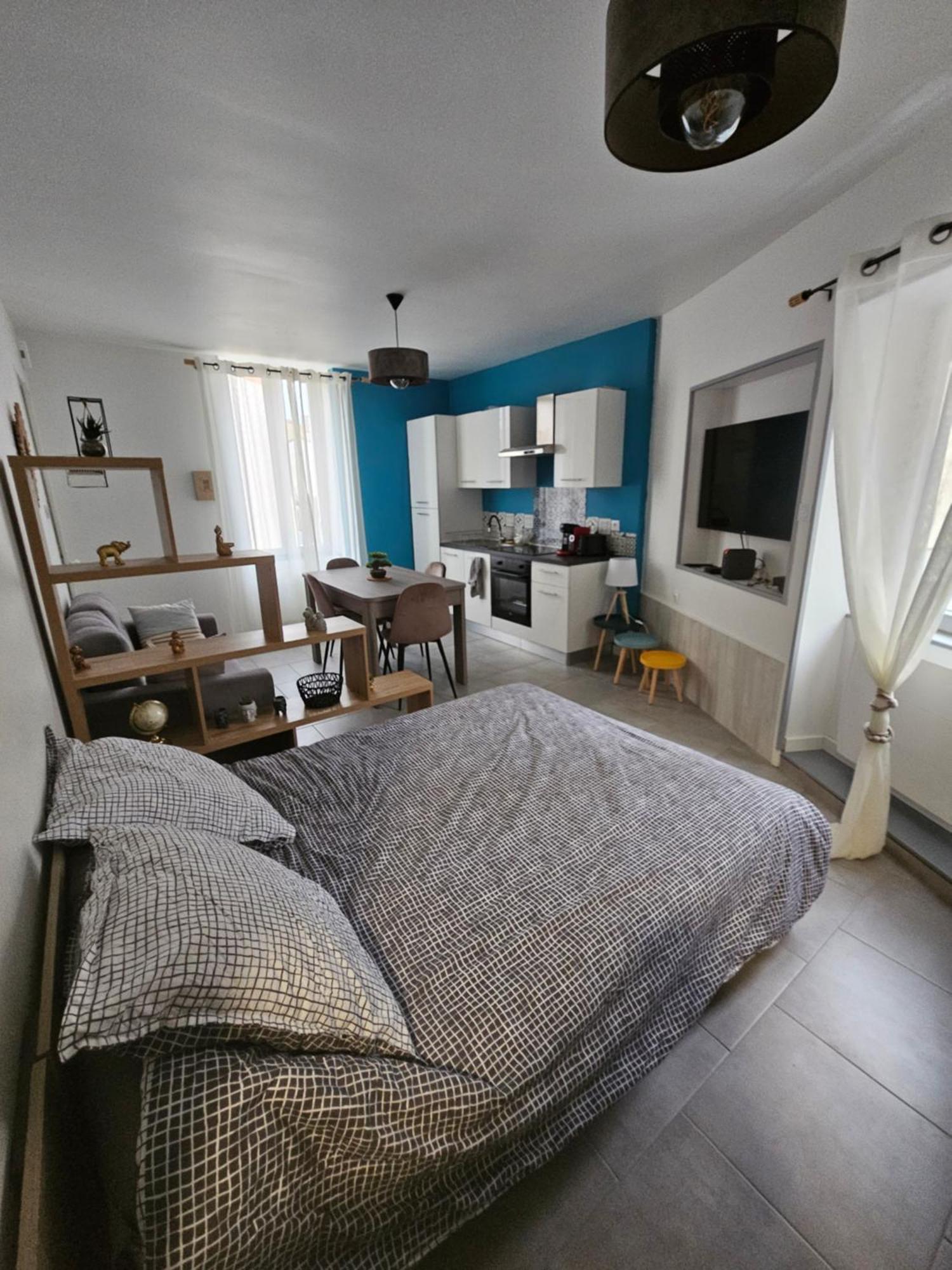 Ferienwohnung Sarl La Famille 1 Angoulême Exterior foto